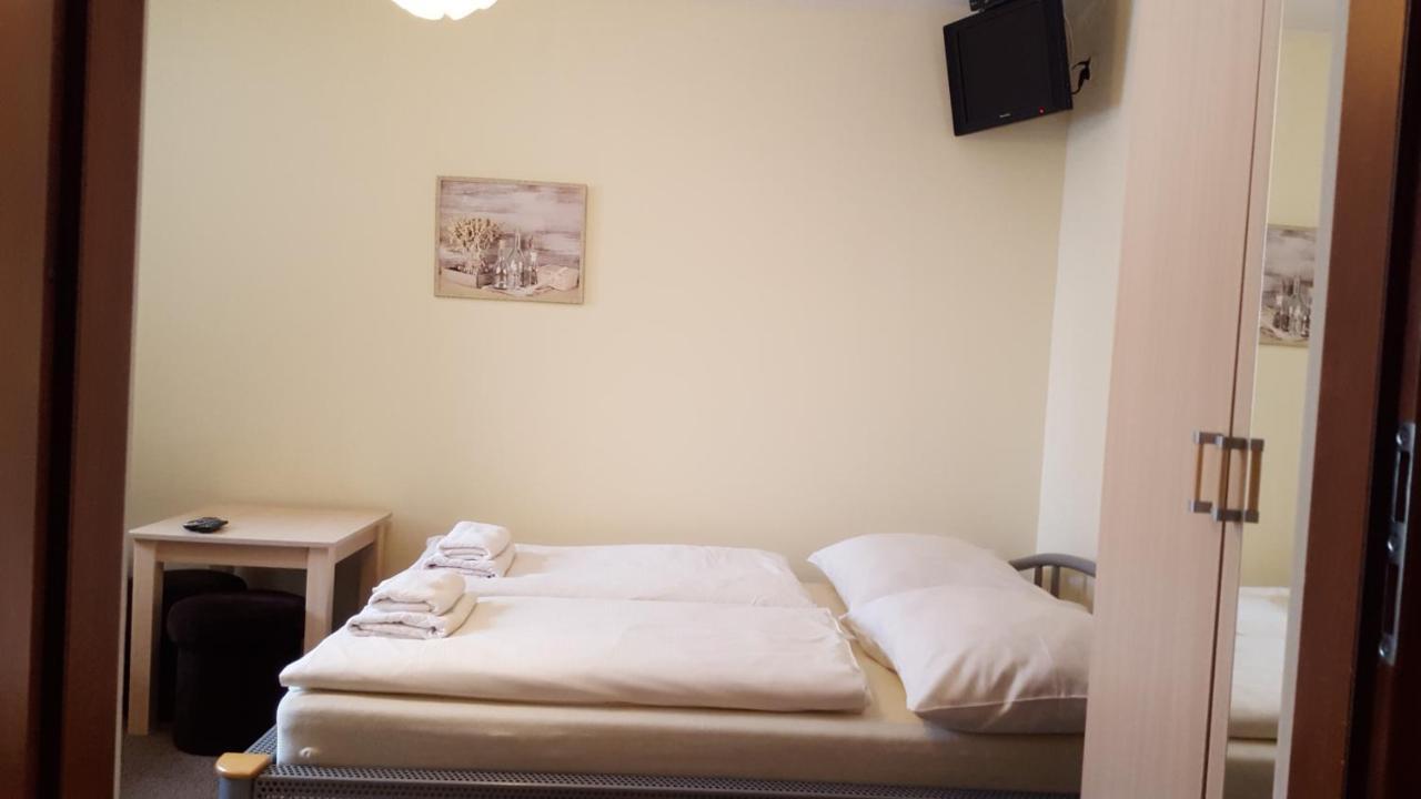什切尔克Niezapominajka住宿加早餐旅馆 外观 照片